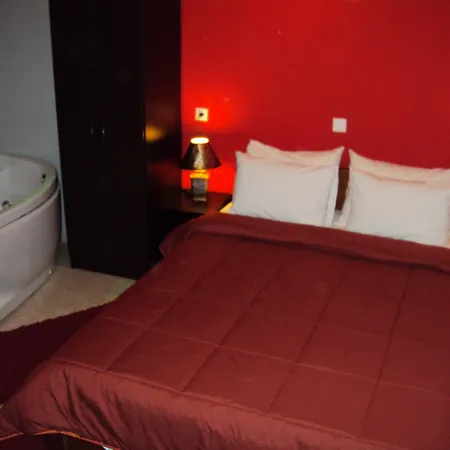 阿尔卡尤妮斯spa公寓式酒店