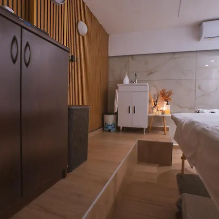 酒店 阿尔卡尤妮斯spa公寓式酒店 Káto Loutrákion