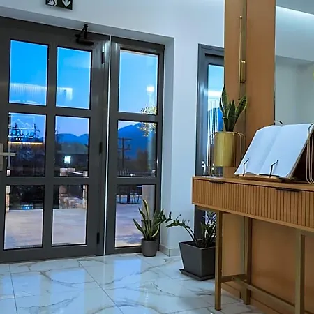 Hotel Alkyonis & *