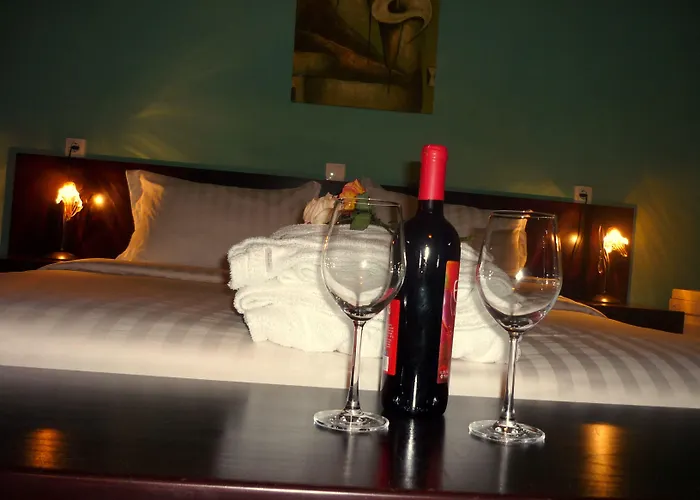 Alkyonis & * Káto Loutrákion